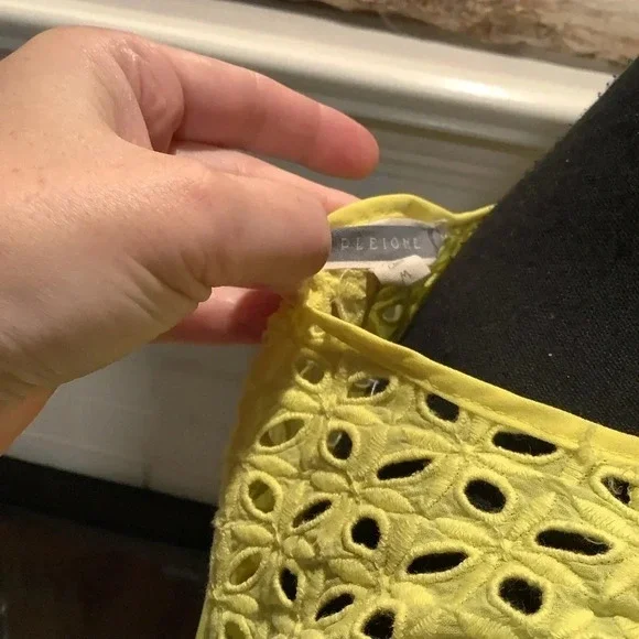 #291 Gorgeous Pleione by Anthropologie Canary Yellow Blouse Size Medium - Picture 5 of 6